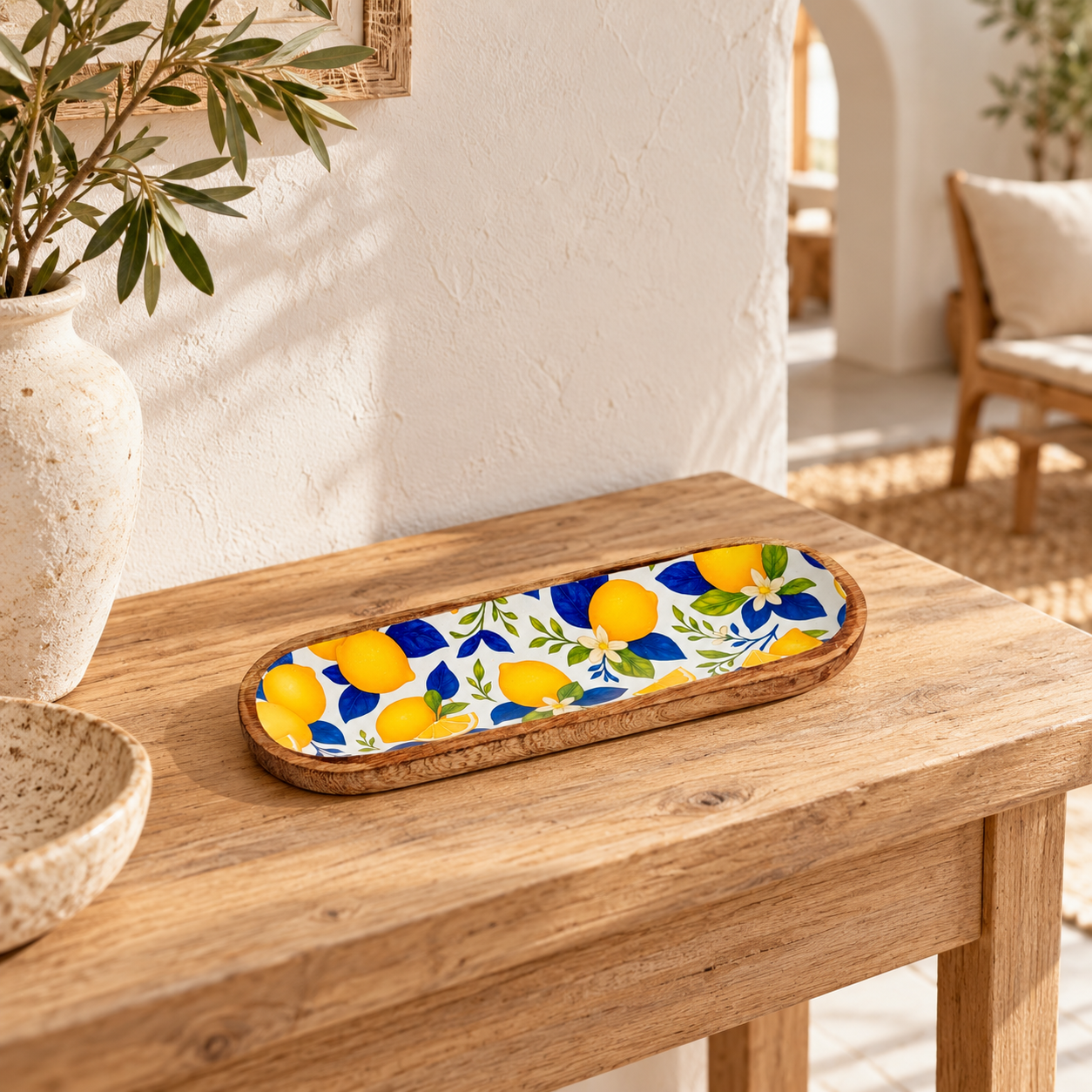 Schaal met citroenmotief 29,50 × 10 × 2 cm, item 39312, in a Mediterranean interior